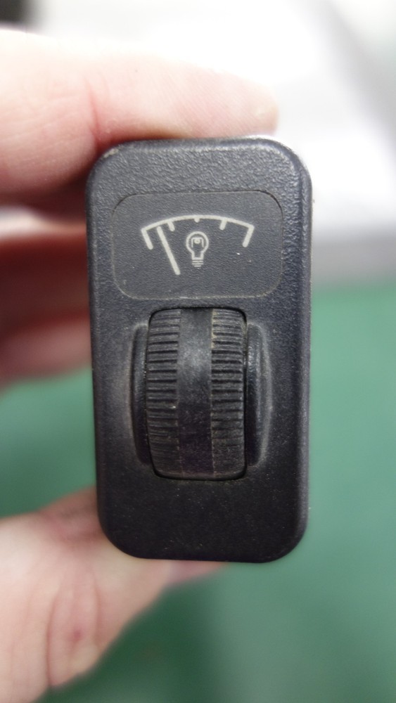 Peterbilt Instrument Panel Dimmer Q27-6018