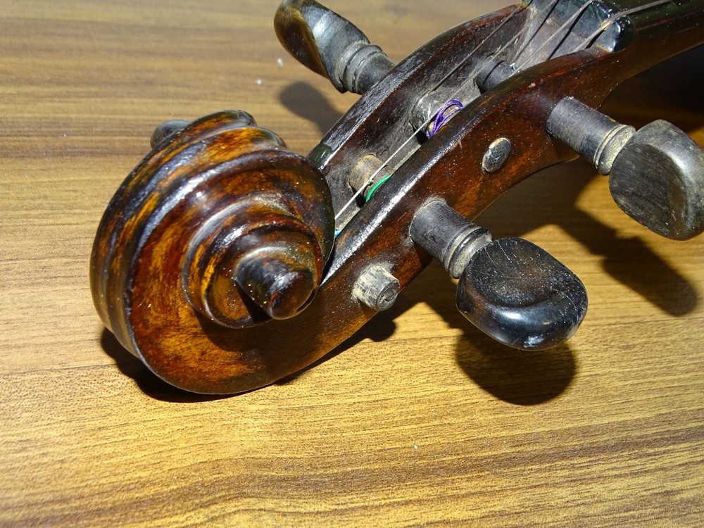 ATTIC FOUNDING 4/4 VIOLIN FOR RENOVATION (Nr. 268)