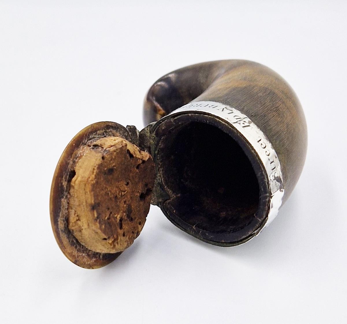 GEORGIAN SCOTTISH SOLID SILVER MOUNTED MASONIC RAMS HORN SNUFF MULL c1820