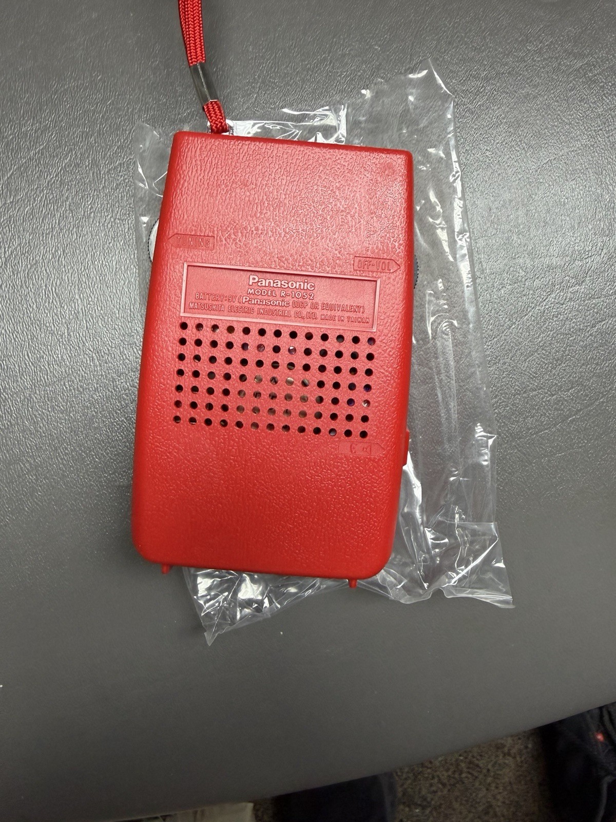 Vintage Panasonic R-1052 Red Portable AM Radio NEW In Box Complete w/Paperwork