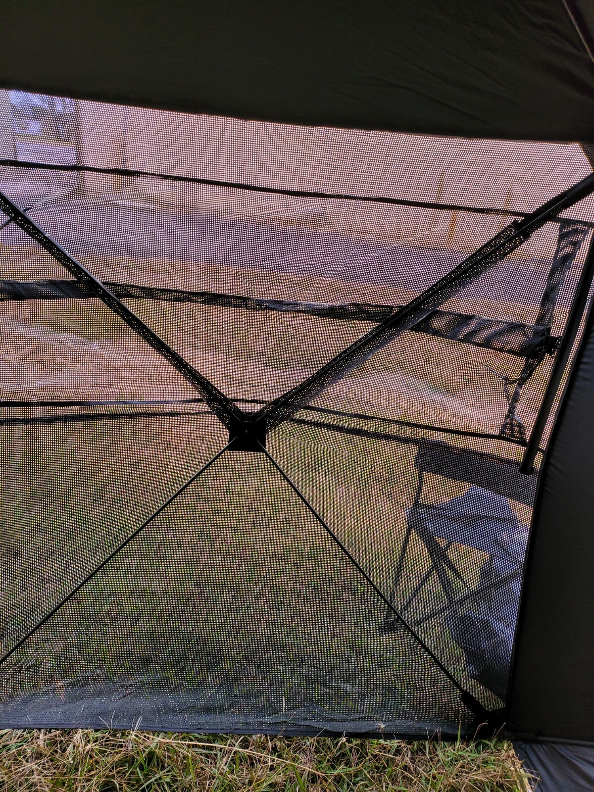 Sports Afield 180 Degree See Through Mossy Oak Camo Ground Blind w/ Chair