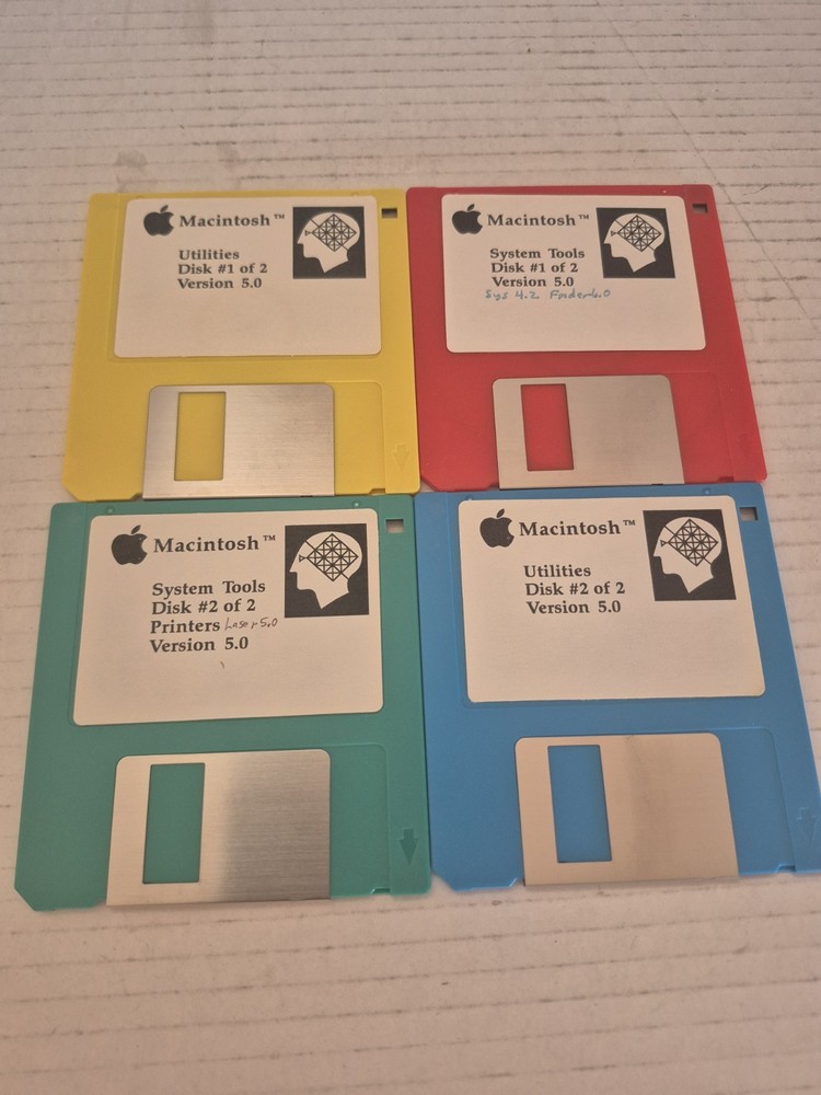 Vintage Macintosh Versions 5.0 Utilities & System Tools 4 3.5" Disk Untested