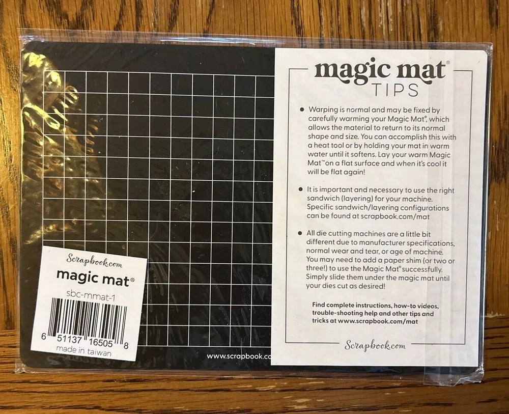 Scrapbook.com MAGIC MAT  6"X 8" Cutting Pad for Select Machines Grid Line