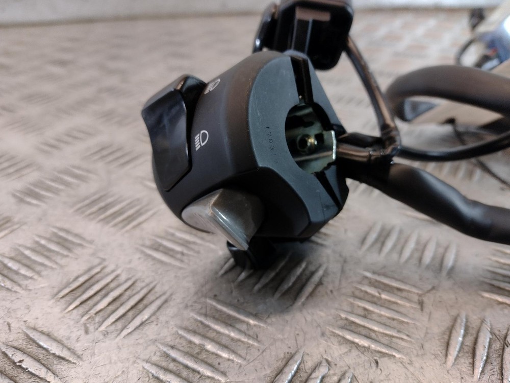 2017 HONDA VFR 800X Left Hand Switch Gear