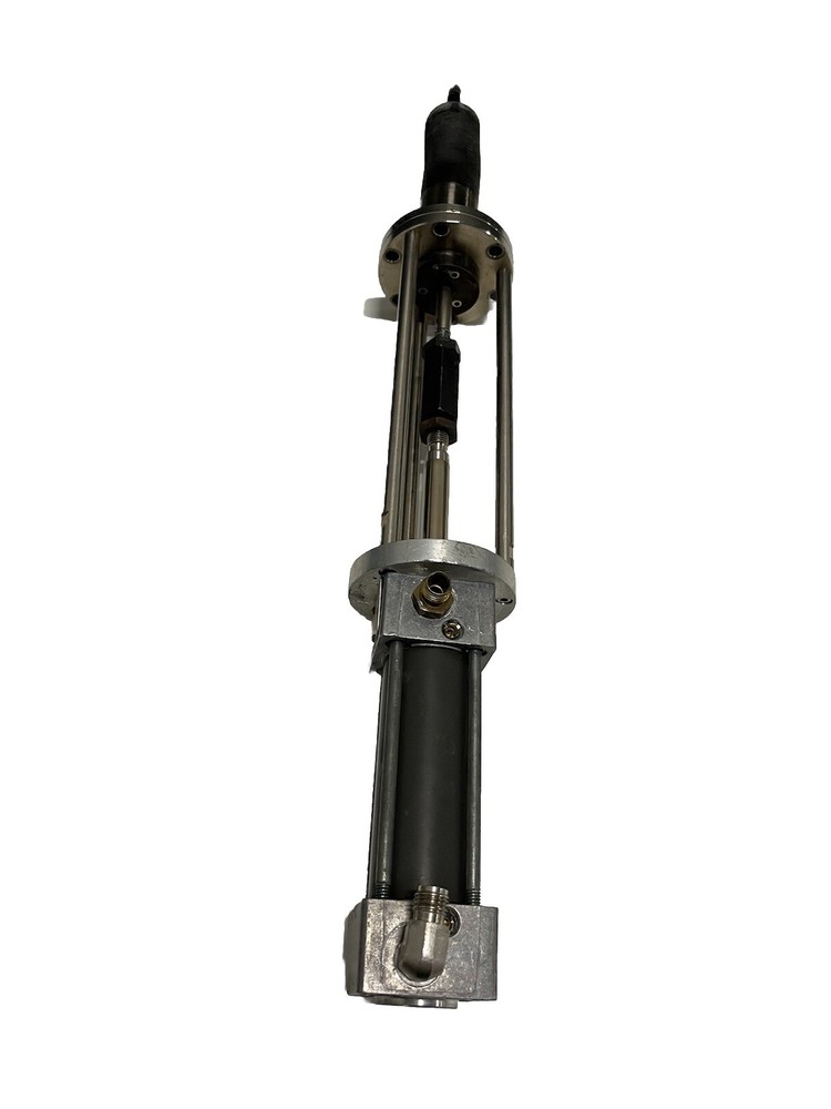 (pneumatic) linear positioners / Mechanical feedthroughs CF3. 4x Pieces