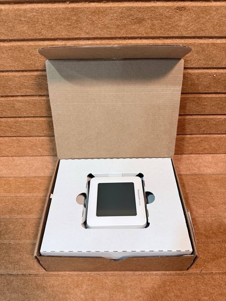 Honeywell RTH8560D1002 Touchscreen Programmable Thermostat White 7-Day