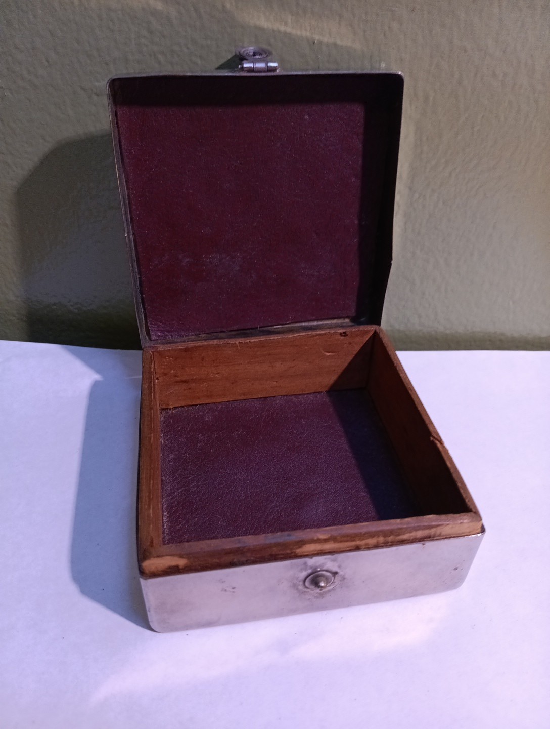 Vintage 3.5 x 3.5 x 1.5 Inch Metal Box/case - Leather/Wood - Cigar/Cigarette