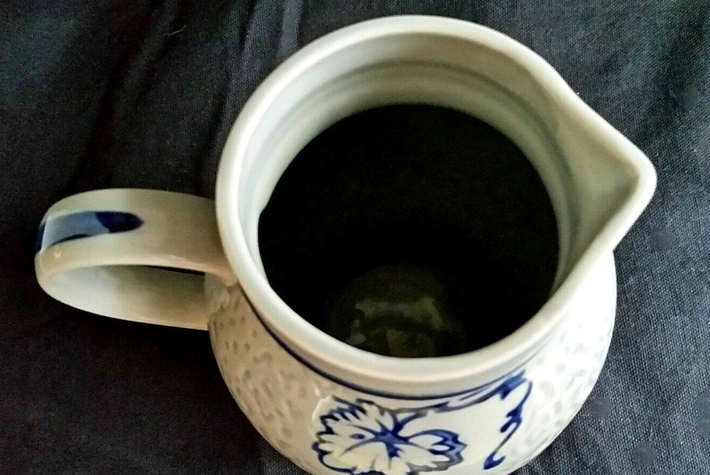 Pottery Pitcher Rice Design Handled Fruit Grape Wine Juice Kitchen Accessory