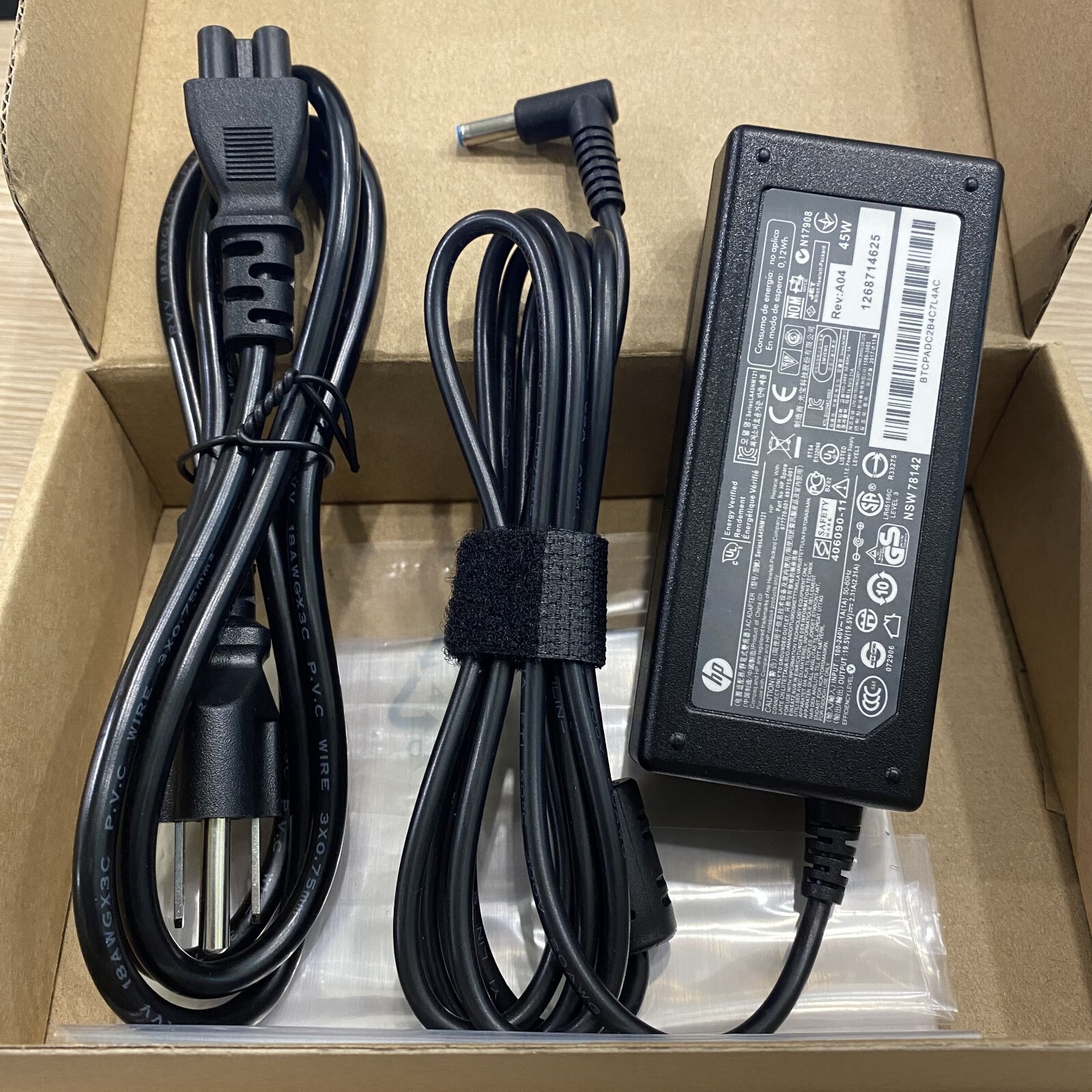 Genuine 45W HP Laptop Charger AC Power Adapter 740015-002 741727-001 19.5V 2.31A
