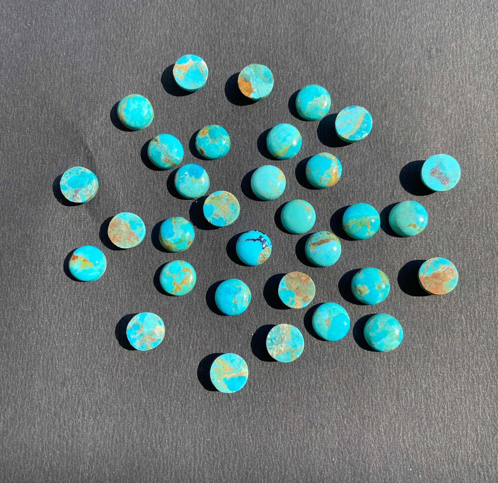 [WHOLESALE] BLUE MOHAVE TURQUOISE CABOCHON ROUND SHAPE LOOSE GEMSTONE