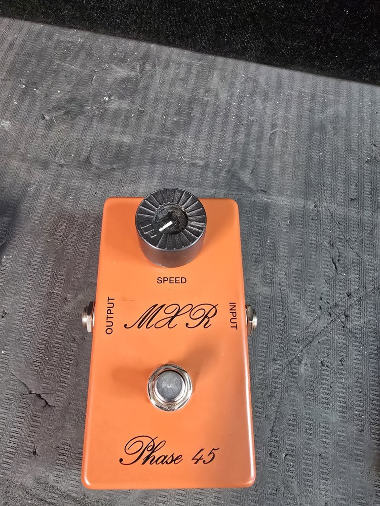 MXR MX-105 Phase 45 Phaser Shifter Script Logo Guitar Effect Pedal