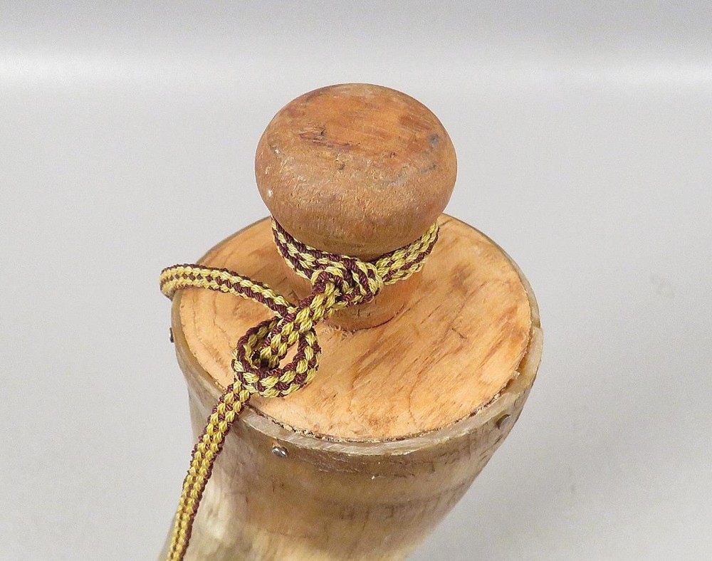 SMALL 9 Inch POWDER HORN Flask Muzzleloader Rifle Pistol Muzzleloading Gun Part