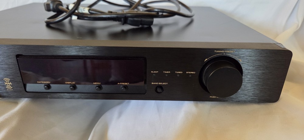 Marantz ST7001 Stereo Tuner