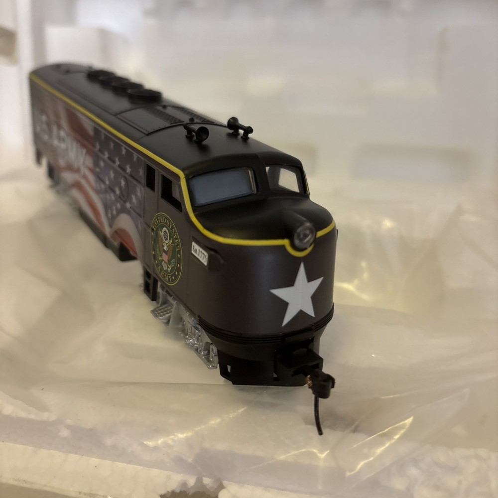Bradford Exchange U.S. Army Model Train H006