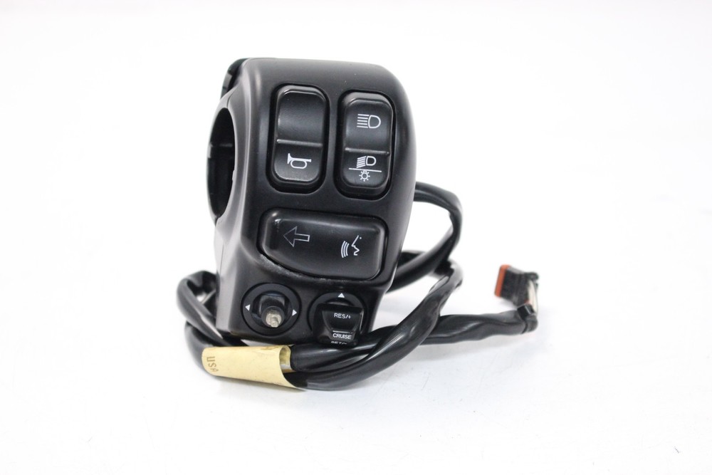 17 Harley Electra Glide Police FLHTP Left Control Switch