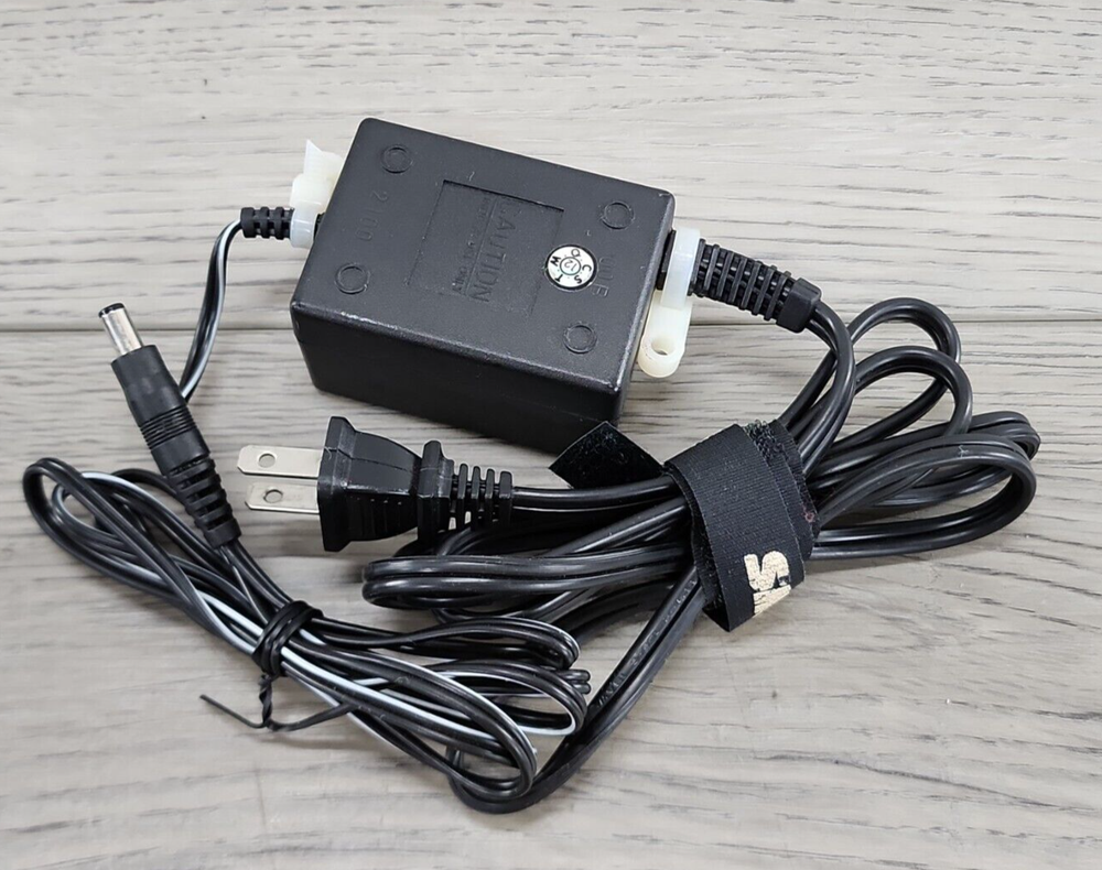 AKG Platnum Series Wireless Receiver Model WR2000 Bundle Pro Audio Equip Tested