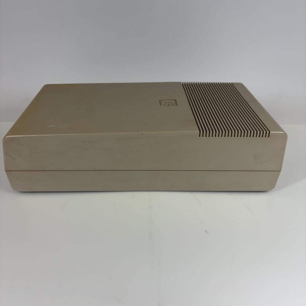 Commodore Single Drive Floppy Disk 1541 CBM-1541