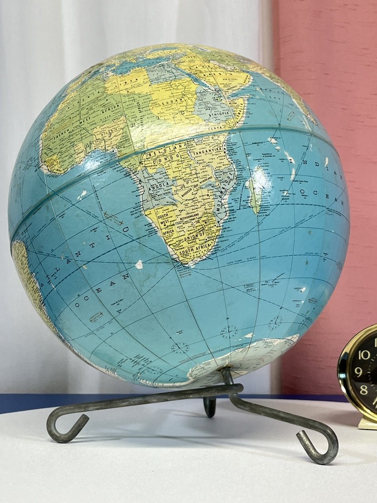 Late 50s Globe on Tripod Wire Base