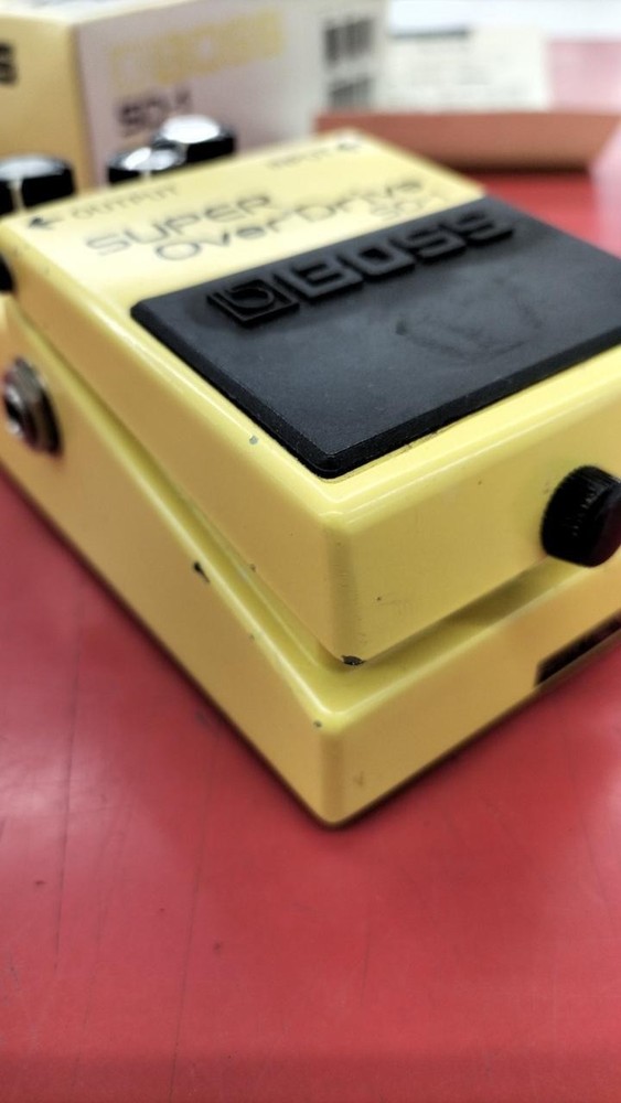 BOSS SD-1 Effects Pedal