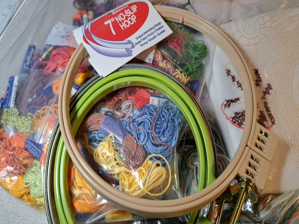 Craft Lot Started Projects & More #3039L283