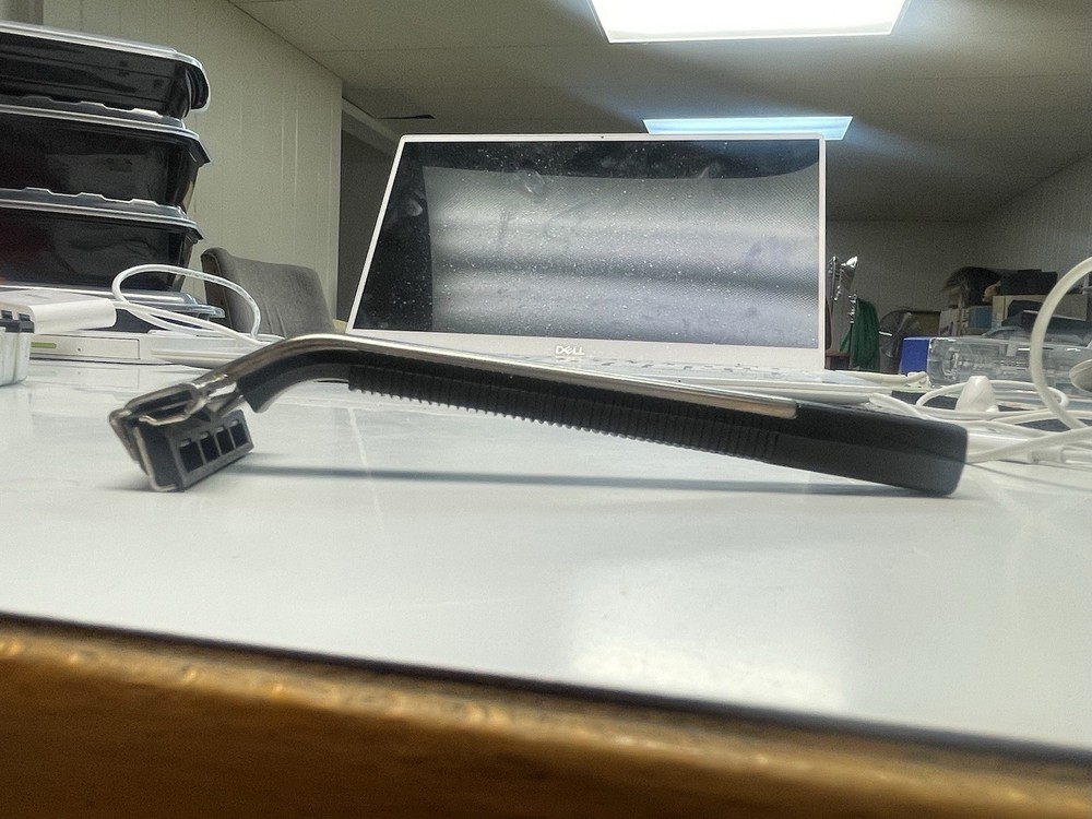 Gillette Twin Injector Razor w/ Refills