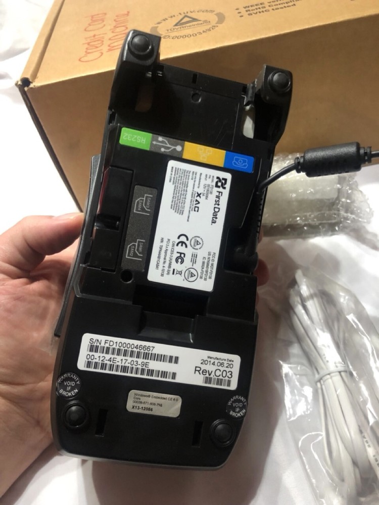 First Data FD130 Credit Card Terminal With Keypad Powers On Untested