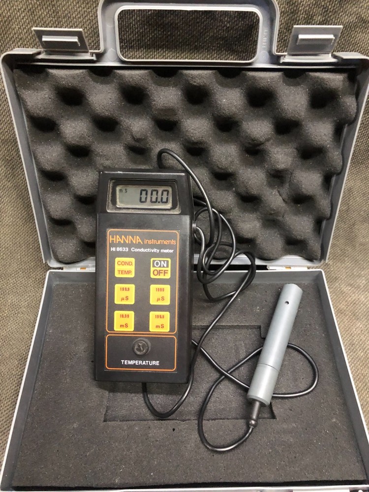 Hanna Instruments HI 8633 Water Multi-Range Conductivity Meter