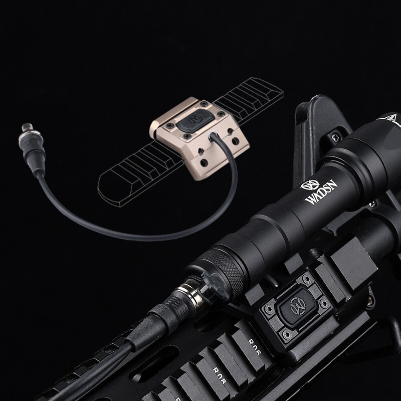 WADSN Tactical M300/M600 Flashlight ModButton Switch With Mount For Scout light