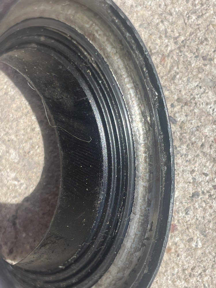 WTB grease guard 1 1/8" threadless headset in black lightly used