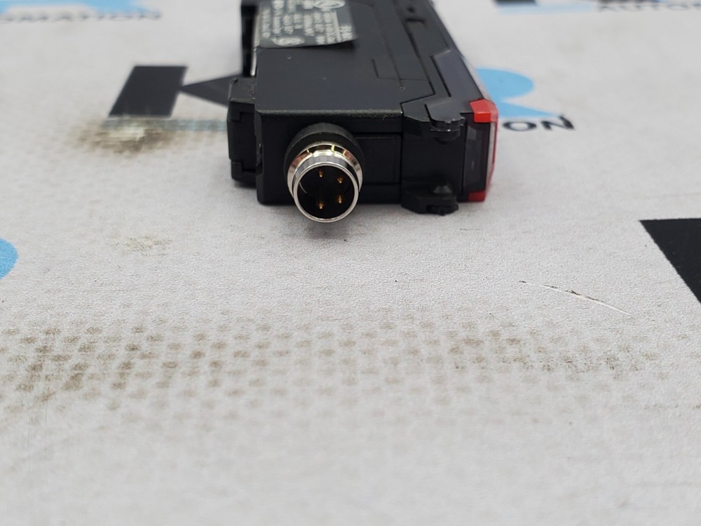 Keyence FS-N41C Digital Fiber Optic Sensor