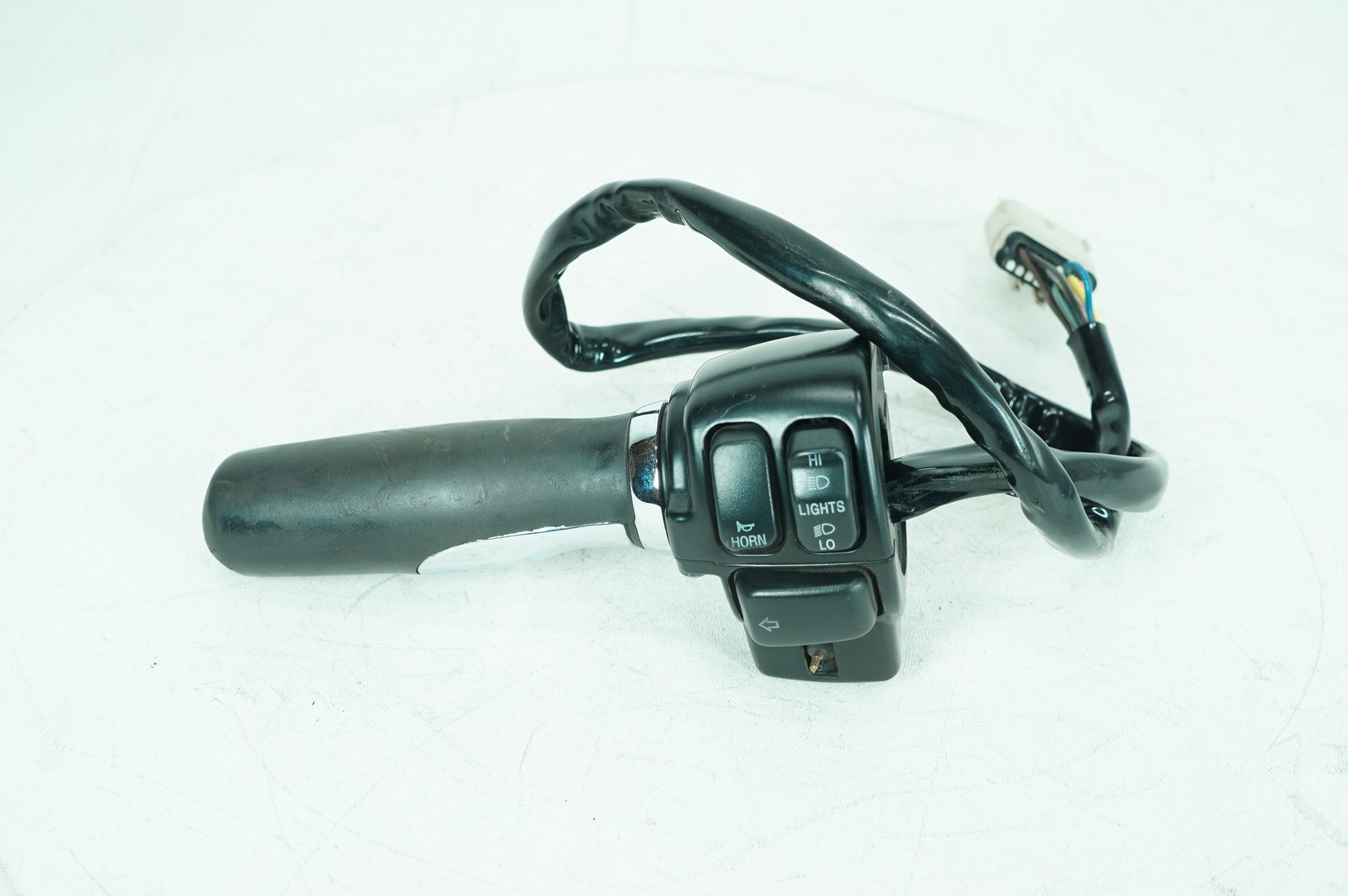 07 Harley Touring Street Glide OEM Left Turn Signal Headlight Switches Controls