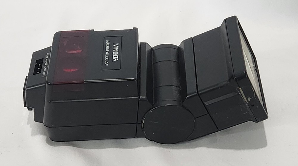 Minolta Maxxum 4000 AF Flash - UNTESTED Missing Battery Cover