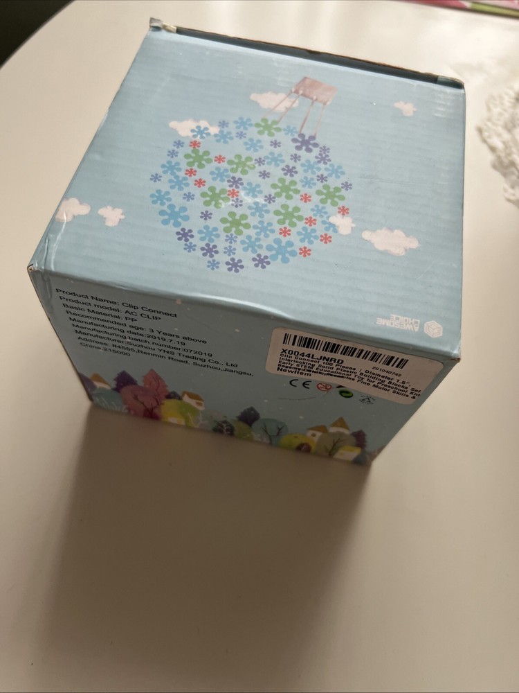 Clip Connect 100 Pieces Diameter 1.5", Interlocking Solid Plastic-Open BOX