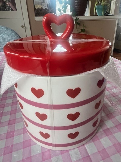 New 6.75" Heart Pattern Container by Celebrate It™