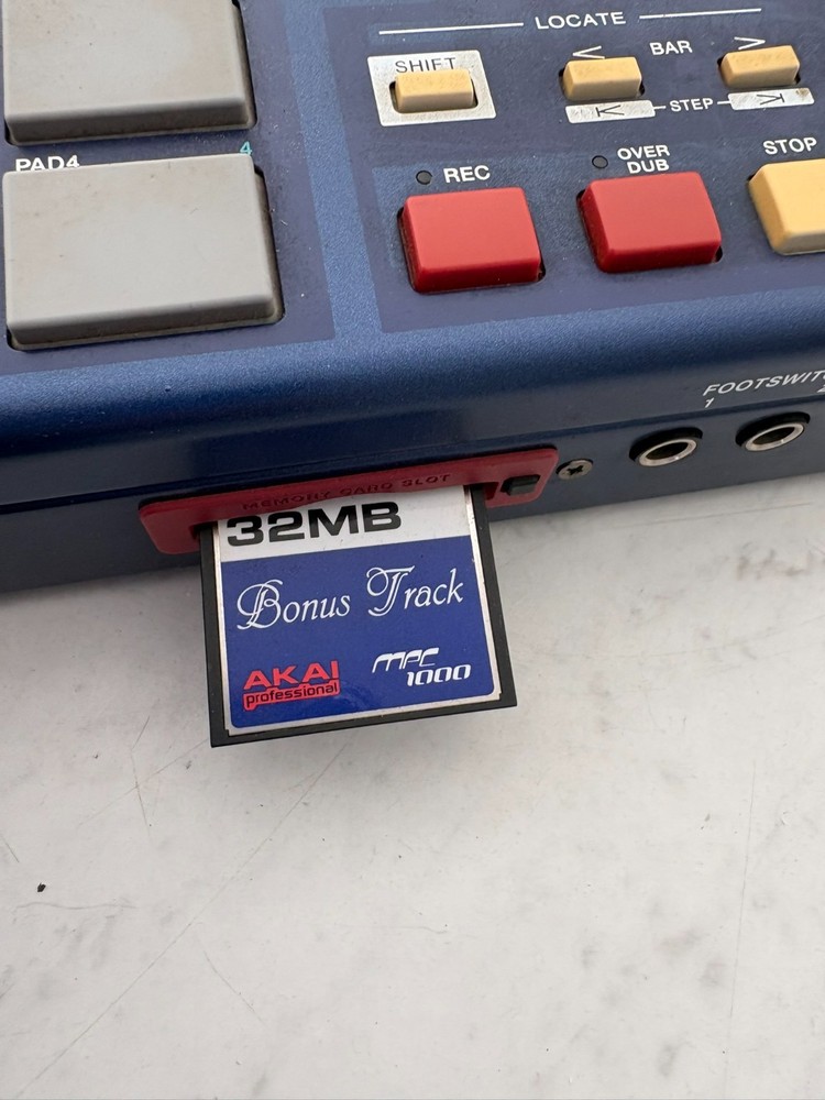 Akai MPC1000
