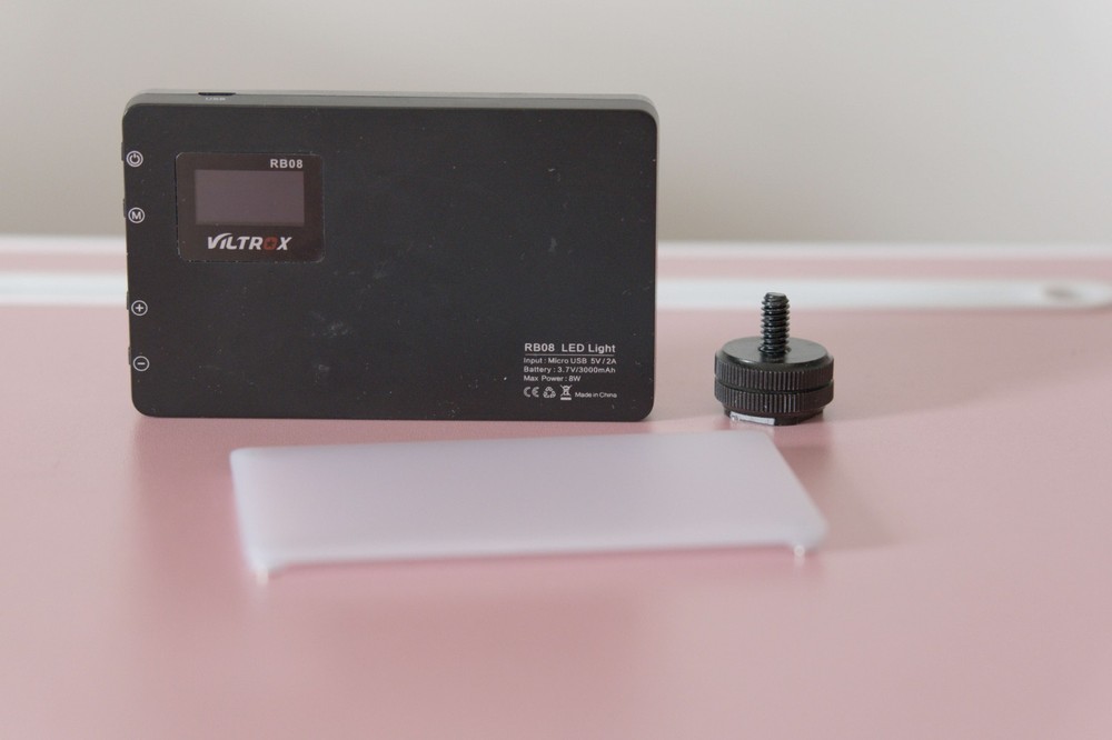 Viltrox RB08 LED light 8W bi-color fill light