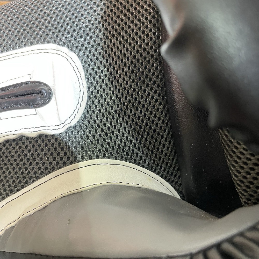 Everlast 16 oz Boxing Glove Right Hand Only Evershield Black Replacement