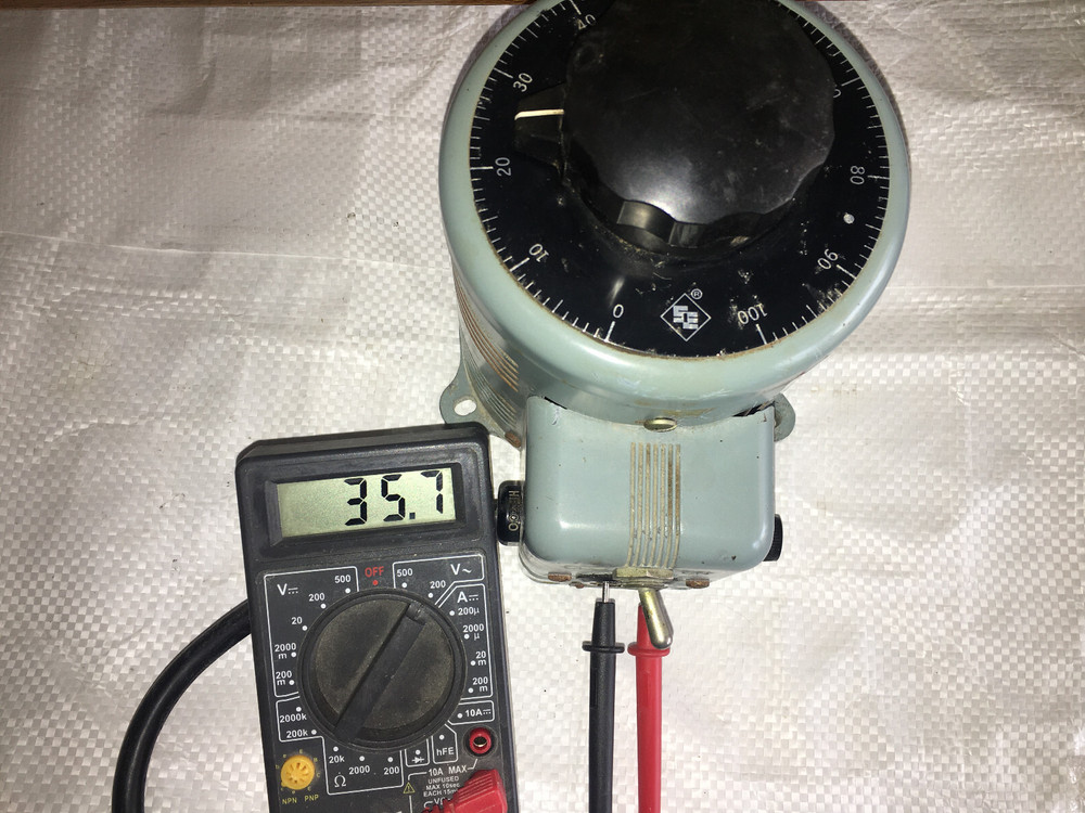 Superior Electric Powerstat 1.1 KVA , 0-140 VAC Variable Transformer