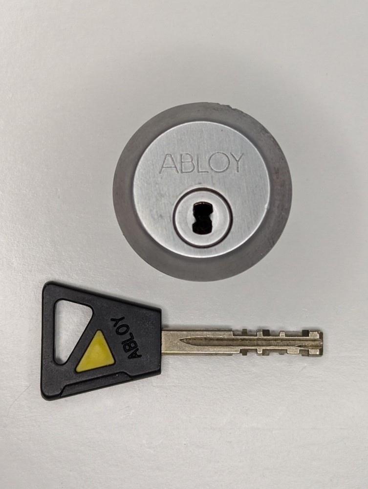 Abloy Disklock Disk Detainer Lock with Key - Locksport Red Belt