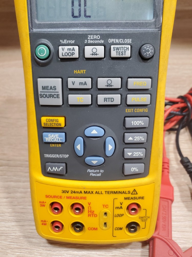 Fluke 726 Precision Multifunction Process Calibrator