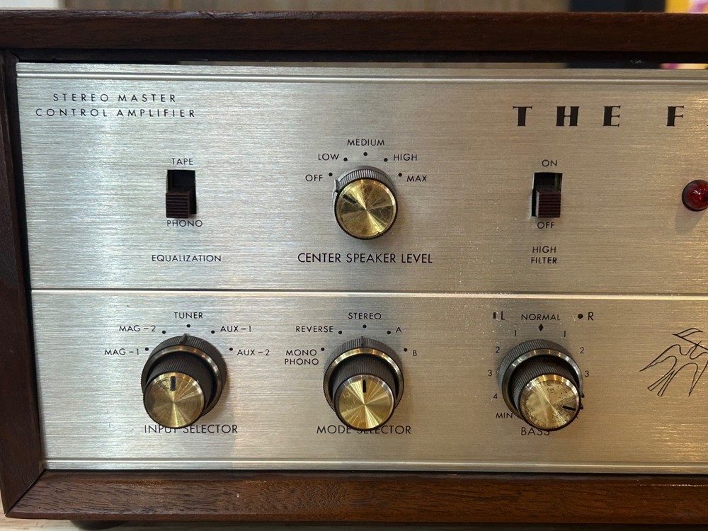 Fisher Model KX200 Integrated Stereo Master Control Amplifier Sericed Excellent