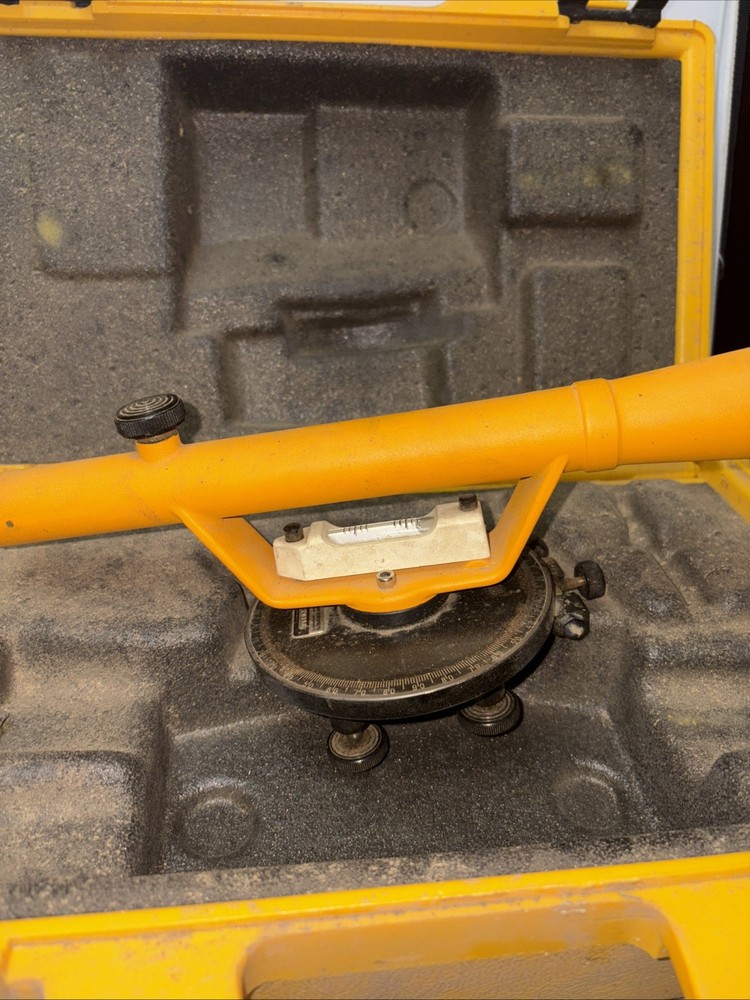 Berger Engineering Instruments - Model 110 Transit Suvey Level with Yellow Case