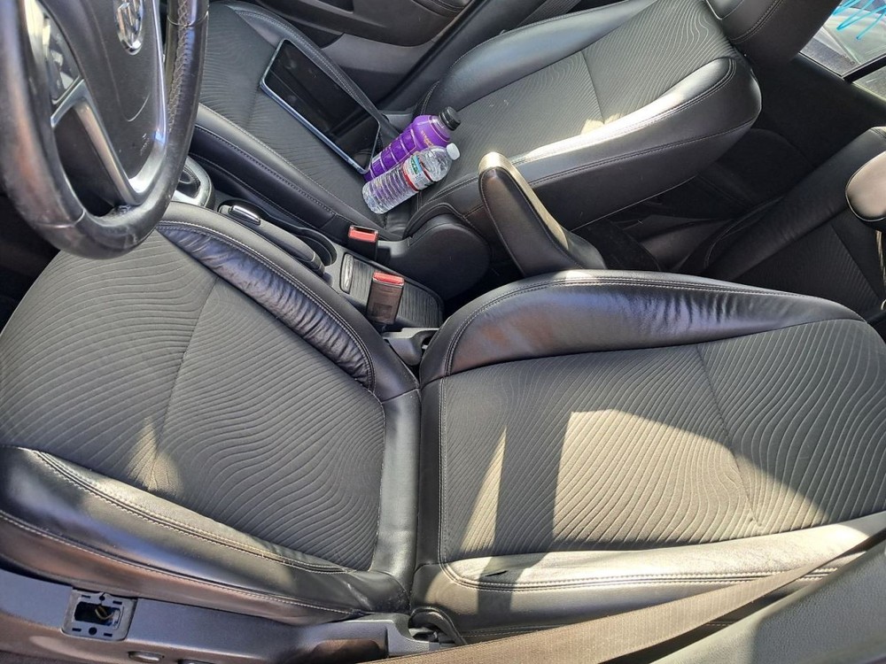 ENCORE 2013 Glove Box 4861490