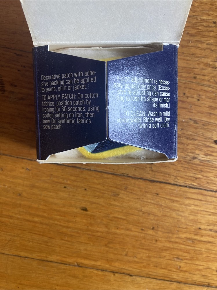 Vntg 1982 Avon NASA Space Shuttle Ring And Patch