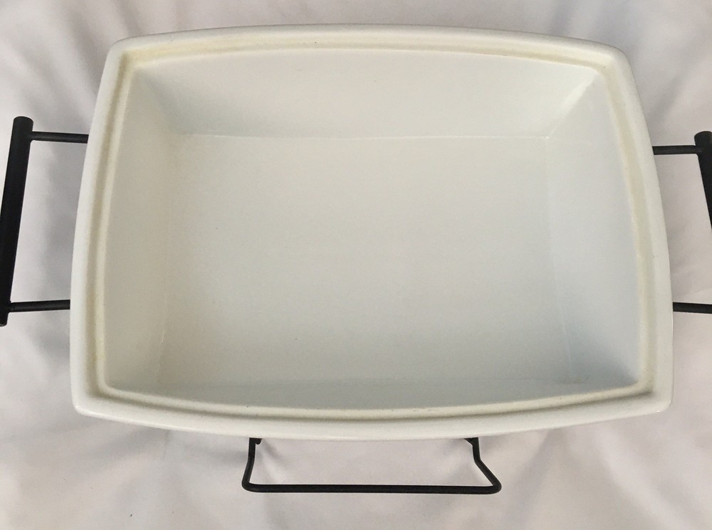 B Smith Casserole Warming Dish White