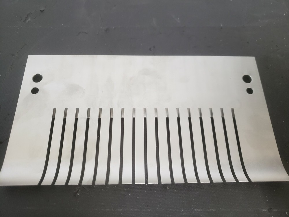 URSCHEL STRIPPER PLATE 3/8" 13027