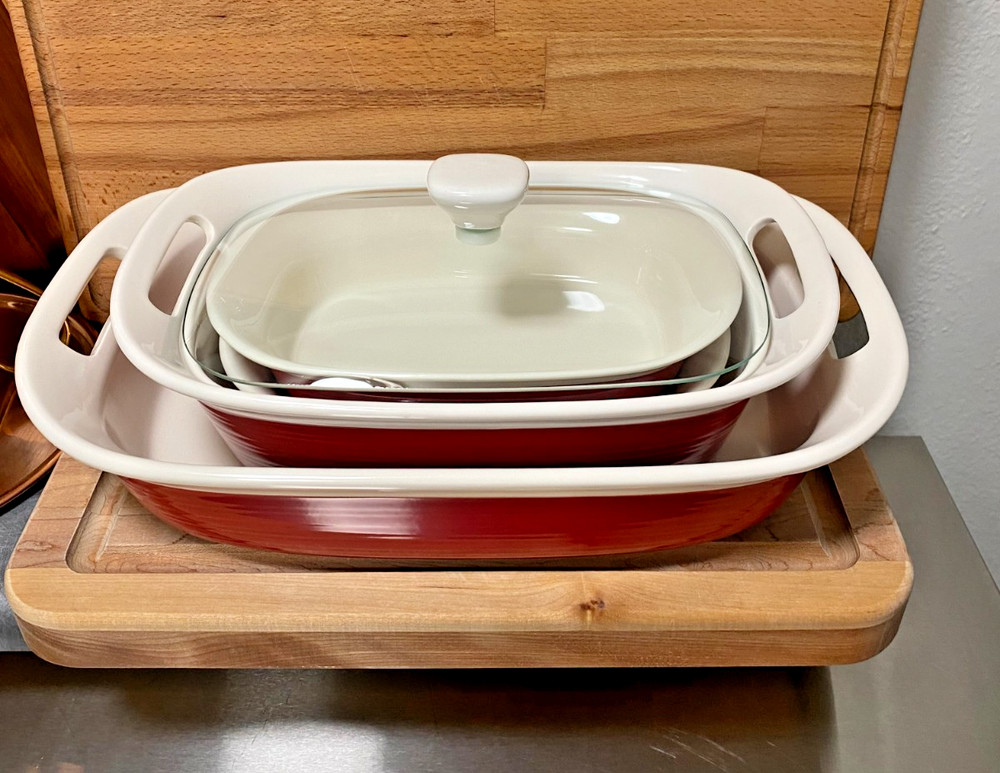 Red CorningWare Etch Casserole Baking Dishes Set EUC