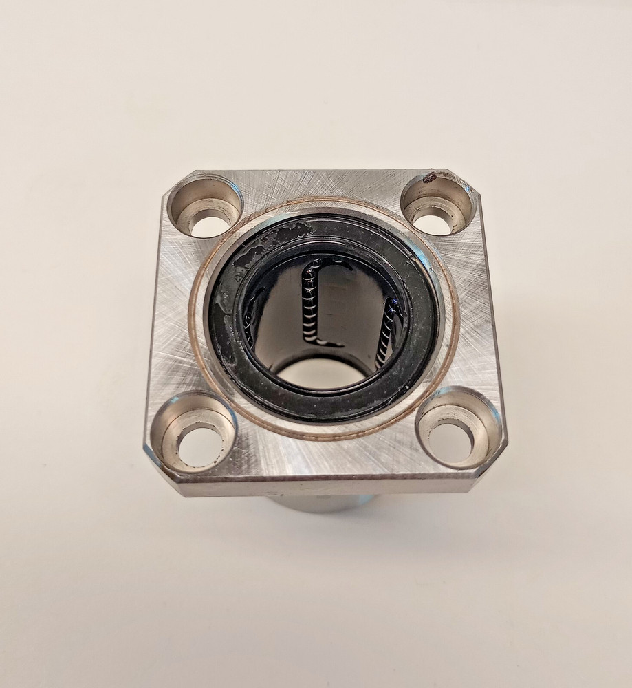 Misumi LHFS20 Square Flanged Linear Bearing