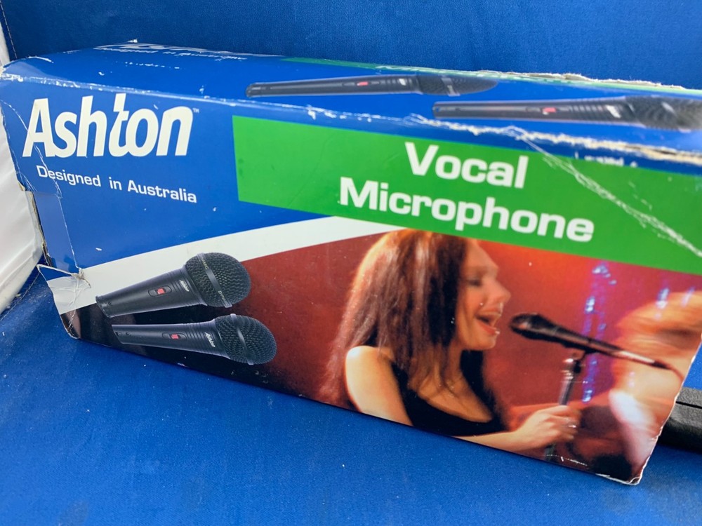 Ashton DM-20 Black Microphone with case