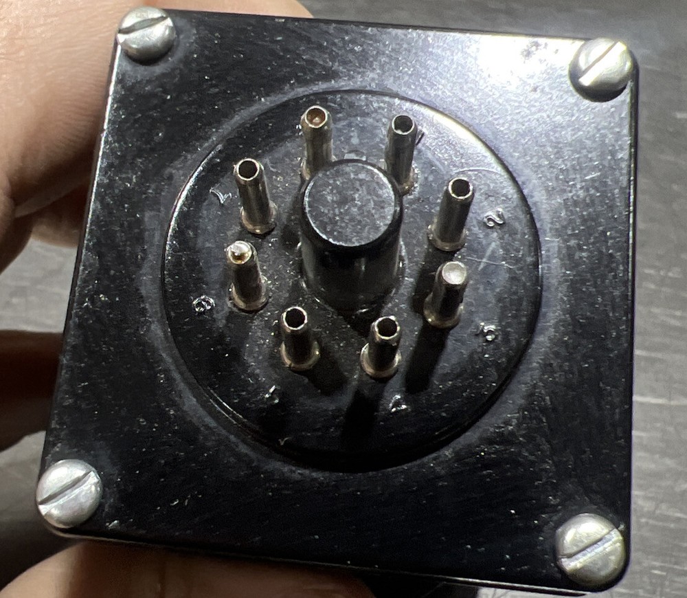 SOLID STATE FLASHER MODEL A 5952 RELAY. 8 Pin Used Surplus